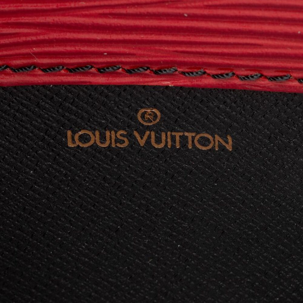 Louis Vuitton Vintage Epi Leather Cartouchiere MM Shoulder Bag - Picture 8 of 15